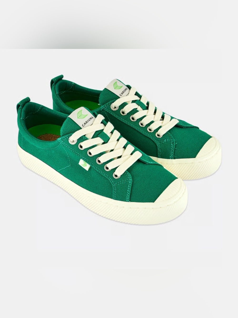Cariuma unisex Emerald Green Canvas Low-Top Sneakers with Cream Accents